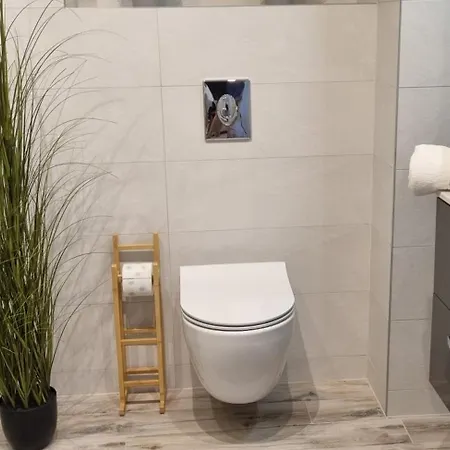 - Srebrzynska Prywatne Miejsce Parkingowe Apartment *