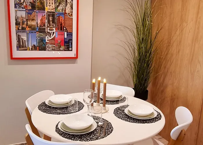 Srebrna Ostoja 66-atlas Arena, Piotrkowska, Manufaktura, Parking Prywatny Apartamento