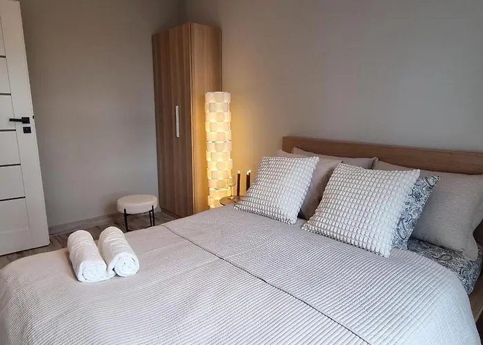 Srebrna Ostoja 66-atlas Arena, Piotrkowska, Manufaktura, Parking Prywatny * Łódź